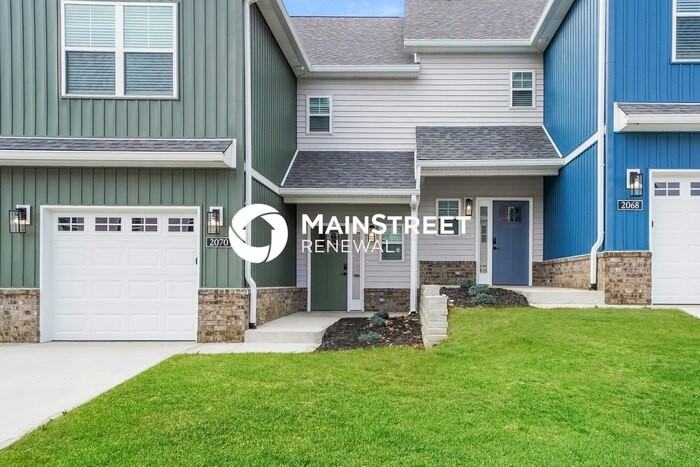 2070 S Sarah Dr - Photo 2 of 17