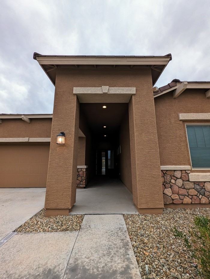 16431 W Charlotte Dr - Photo 3 of 32