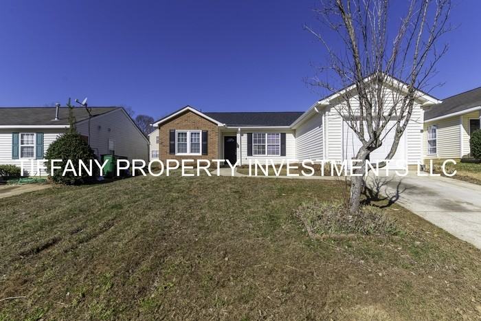 2736 Fairstone Ave - Photo 2 of 26