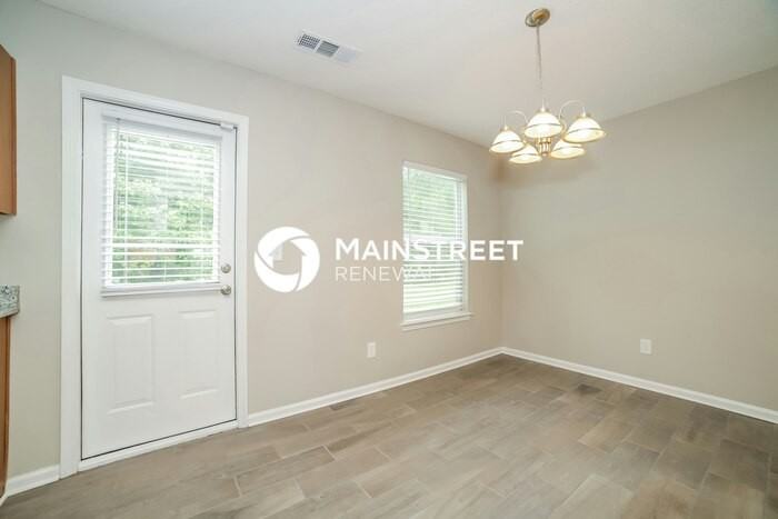 515 Abercorn Court - Photo 4 of 17