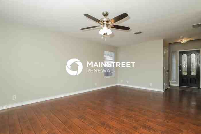 3927 Nuttall Oak Dr - Photo 3 of 17