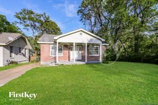 690 N Willett St - Photo 1 of 1