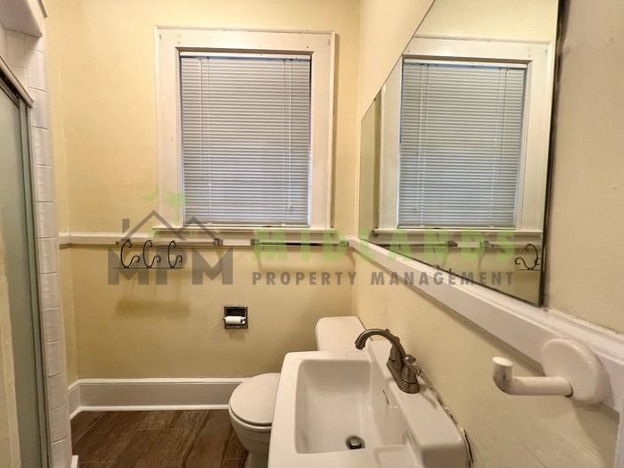 2501 Blossom St - Photo 6 of 50