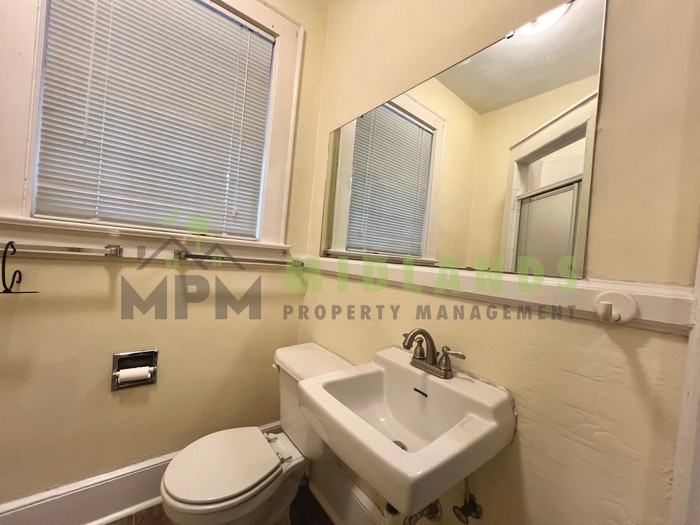 2501 Blossom St - Photo 7 of 50