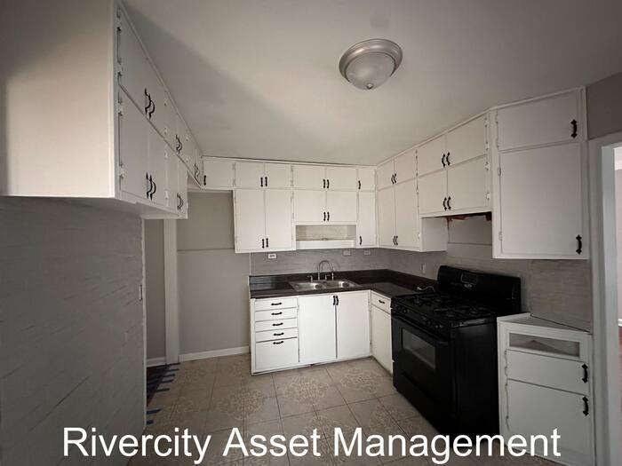 1696 Russwood Road - Photo 3 of 10