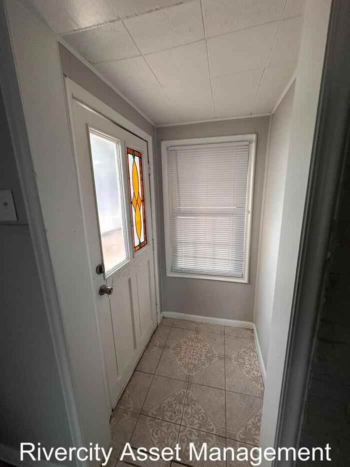 1696 Russwood Road - Photo 4 of 10