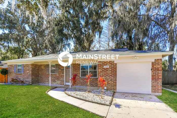 1220 Arbor Cir - Photo 2 of 16