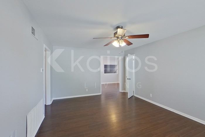 5117 Sw 16th Ave - Photo 4 of 21