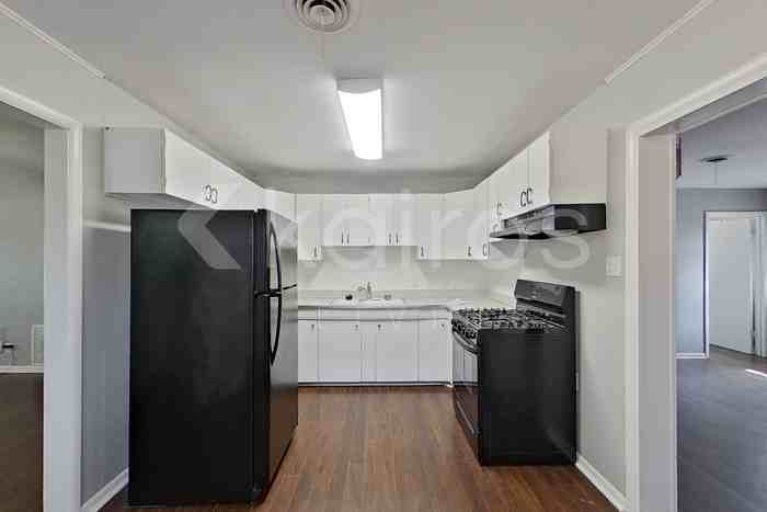 5117 Sw 16th Ave - Photo 6 of 21