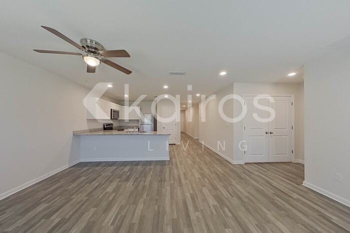 55 Cora Rd - Photo 6 of 27