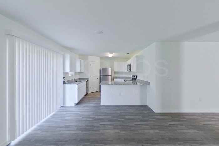 3641 Bath Ln - Photo 4 of 21