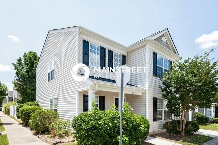 8618 Sawleaf Court - Photo 4 of 17