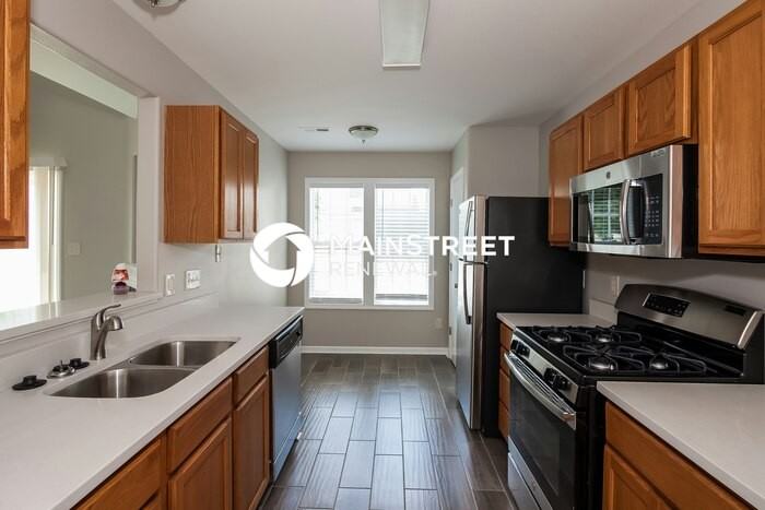 8618 Sawleaf Court - Photo 7 of 17