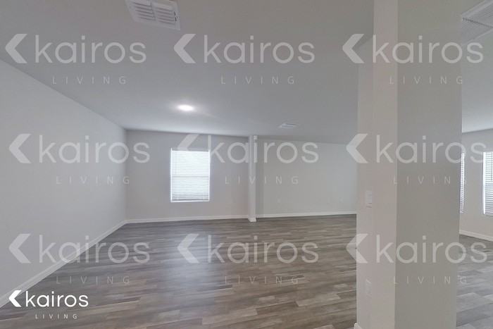 1787 Lawn Ave - Photo 5 of 22