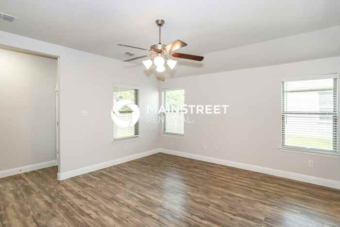 2901 Megan Street - Photo 3 of 16