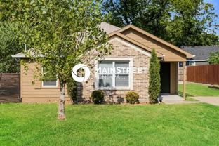 706 Lloyd St - Photo 1 of 1