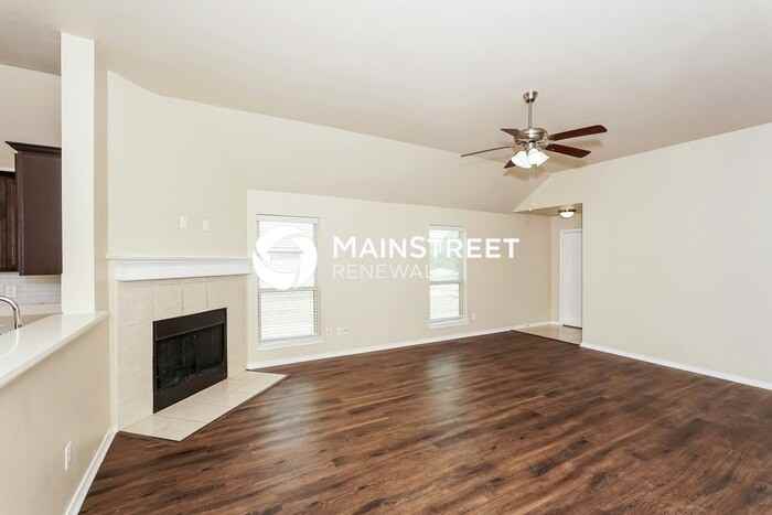 105 Richard Ln - Photo 4 of 15