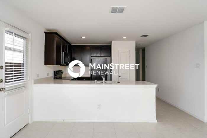 5641 Rockrose Ln - Photo 7 of 16