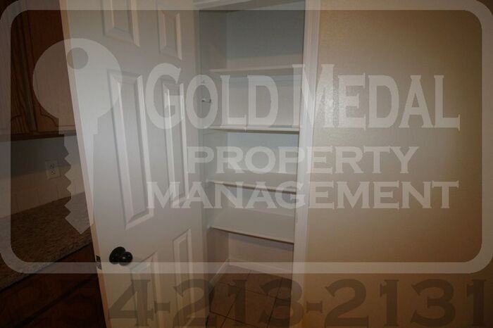 601 N Gilmer St #A - Photo 5 of 20