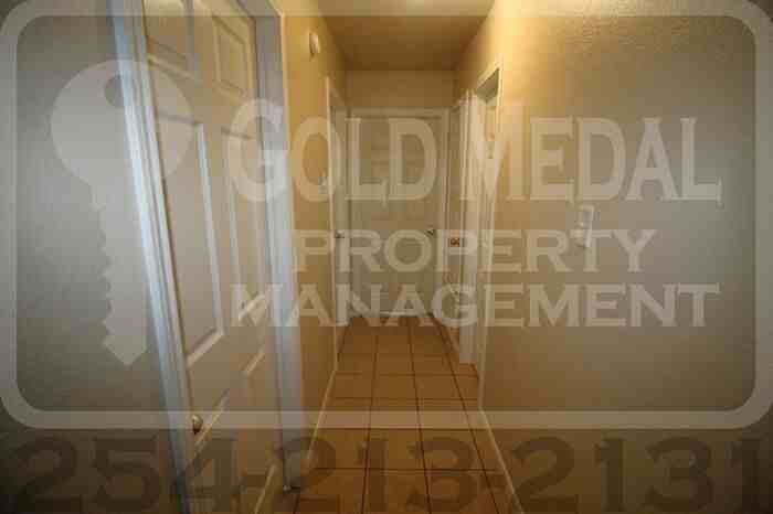 601 N Gilmer St #A - Photo 6 of 20