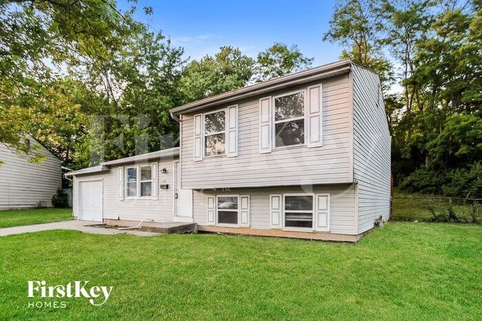 10282 Chippenham Ct - Photo 2 of 16