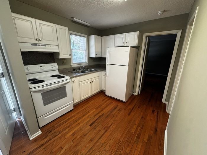 1011 Morreene Rd #03 - Photo 3 of 20