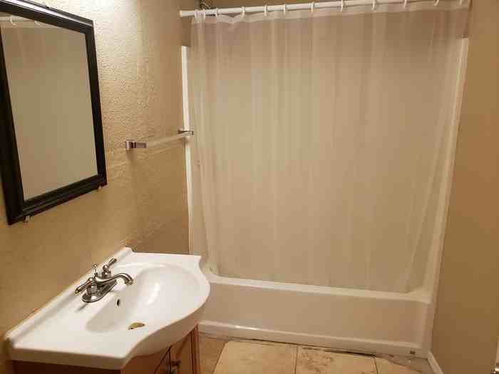 841 E Cinnabar Ave - Photo 6 of 9