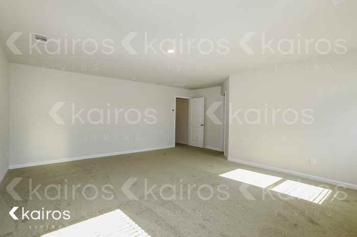 7008 Pinehurst Way N - Photo 7 of 17