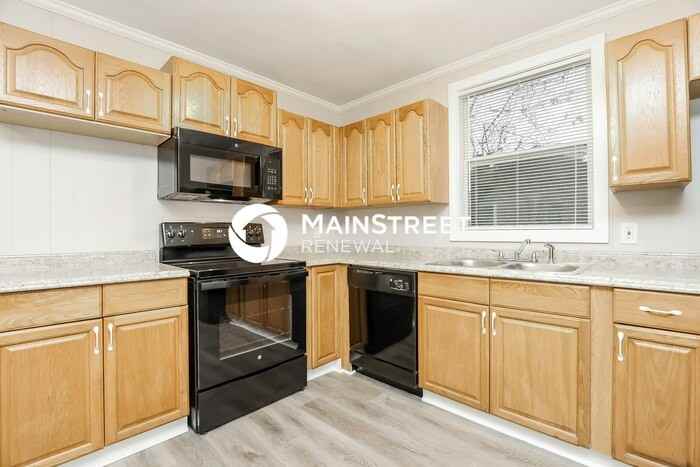 768 Rowan Dr - Photo 7 of 16