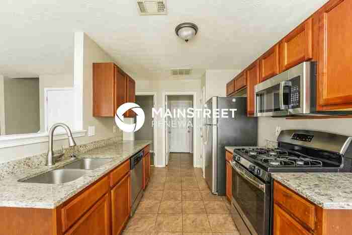 6288 Lake Valley Pt - Photo 6 of 18