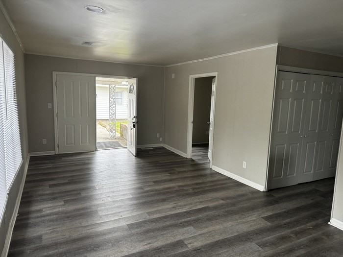 256 S Link Ave #256 - Photo 3 of 9