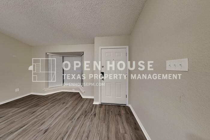 1407 Sheppard Ln - Photo 4 of 21