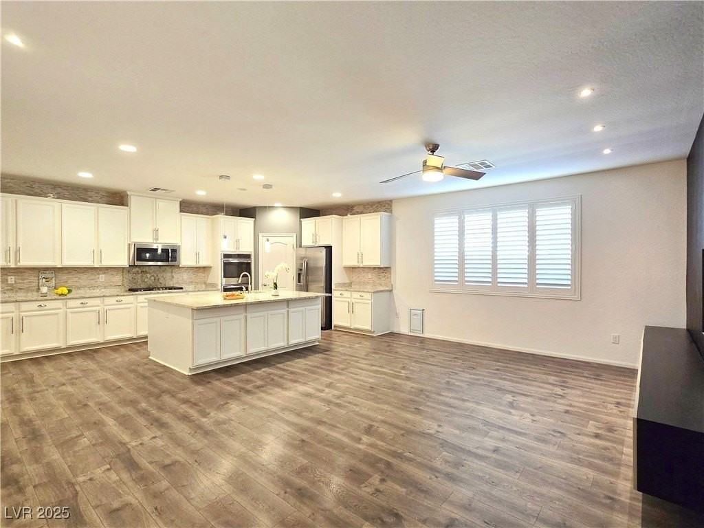 6233 Canterbury Field Rd - Photo 6 of 35