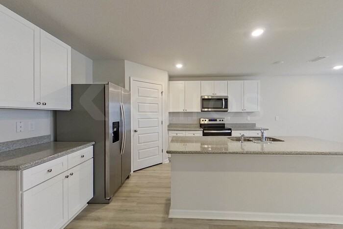 412 Monarch Ln - Photo 7 of 25