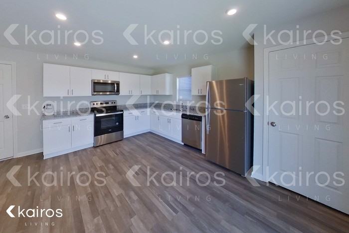 1762 Nebraska Loop - Photo 6 of 25