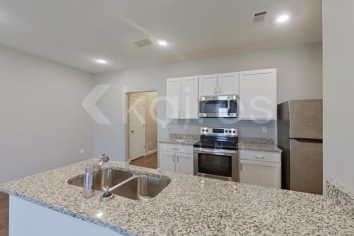 221 Long Island Dr Sw - Photo 6 of 21