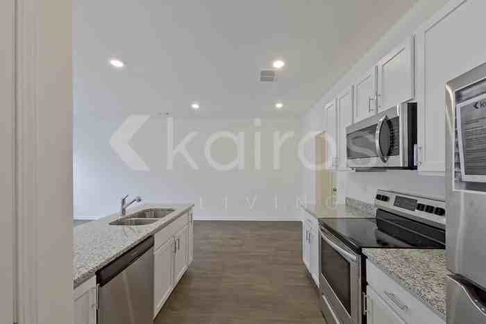 221 Long Island Dr Sw - Photo 7 of 21