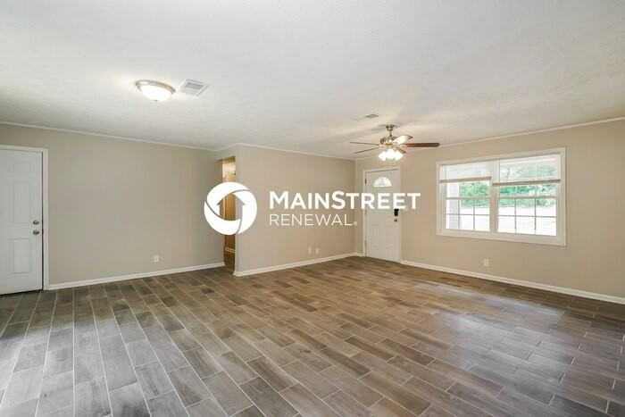 5141 Oakdale Ct - Photo 5 of 17