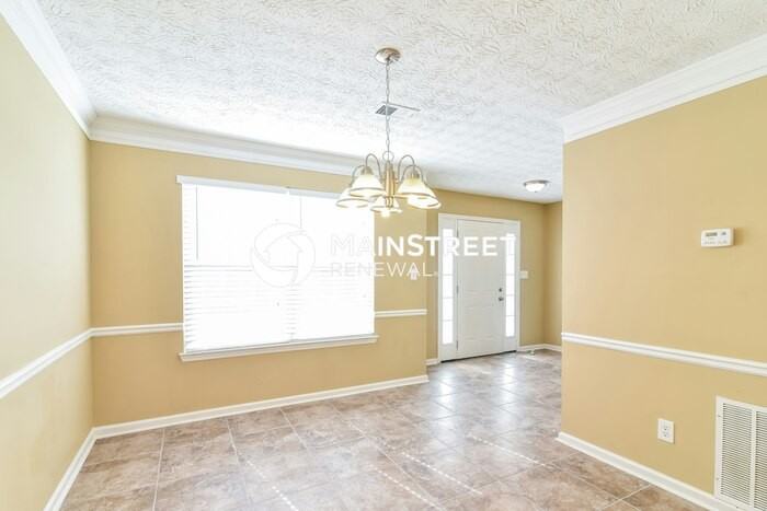 1000 Cliffside Run - Photo 3 of 15