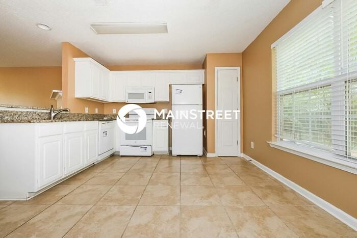 203 London Dr - Photo 5 of 17