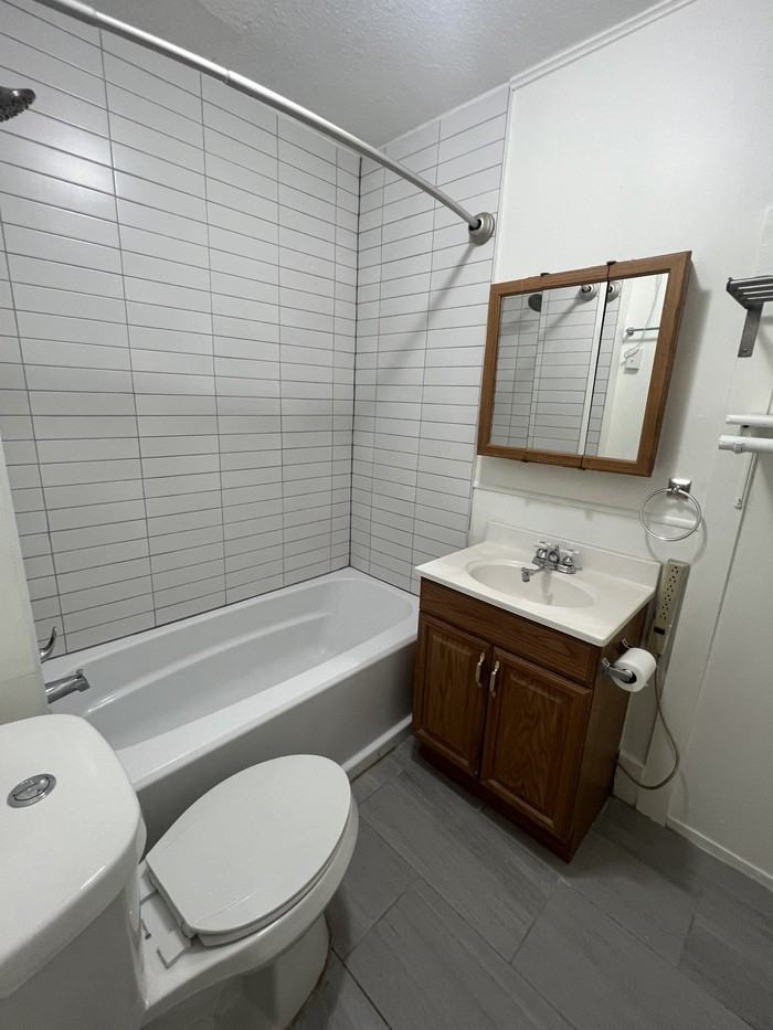 2302 South Delaware Street - Photo 4 of 5