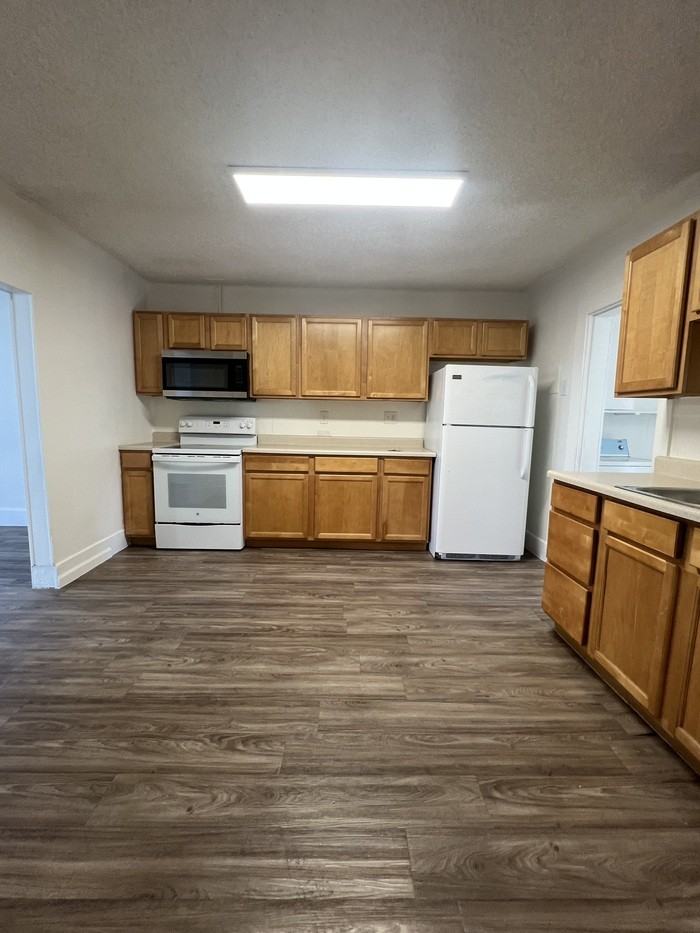 2302 South Delaware Street - Photo 5 of 5