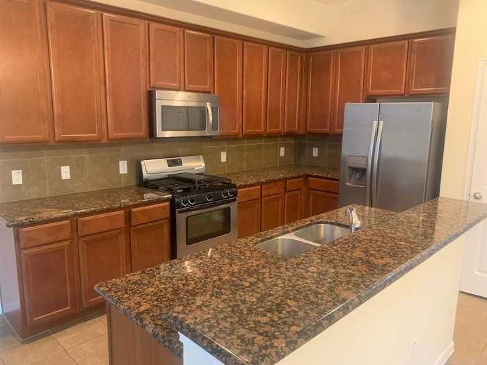 9202 Solvista Pass Ln - Photo 4 of 11