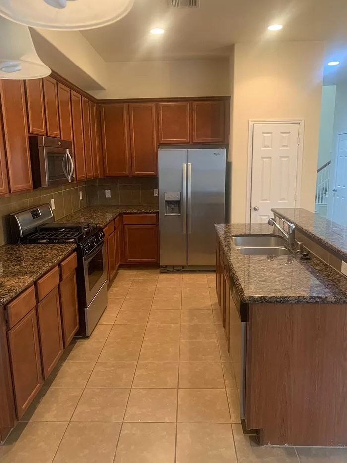 9202 Solvista Pass Ln - Photo 5 of 11