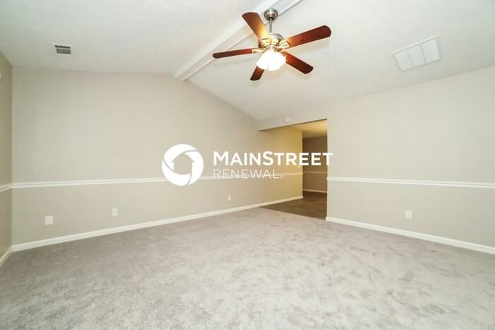 8218 Lakeview Drive Southwest - Photo 2 of 16