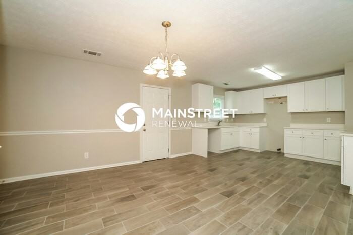 8218 Lakeview Drive Southwest - Photo 3 of 16