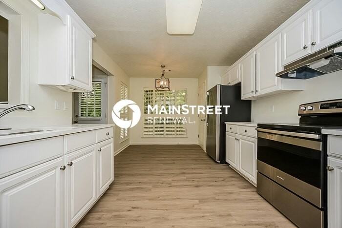 9551 Ashley Oaks Dr - Photo 5 of 17