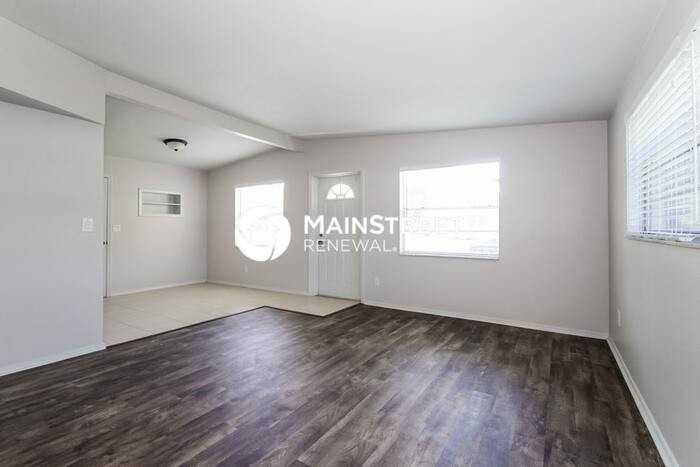 1911 3rd Ave E - Photo 3 of 15