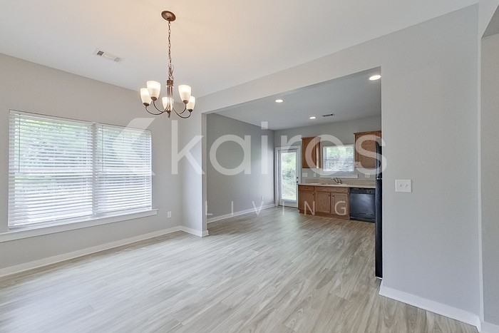 14628 Griffin St - Photo 6 of 20