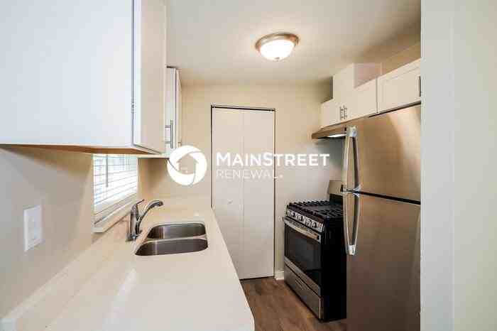 9246 Spottswood Rd - Photo 7 of 16